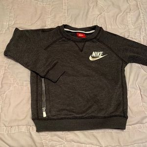 3T Grey Nike pullover